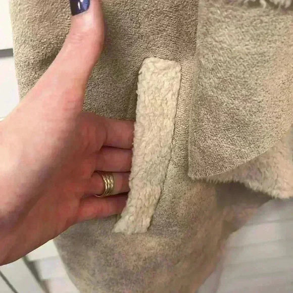 TCEC Sherpa Lined Duster Vest - Size M - Picture 3 of 5